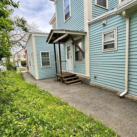 Traveler'S Den In Medford Exterior foto